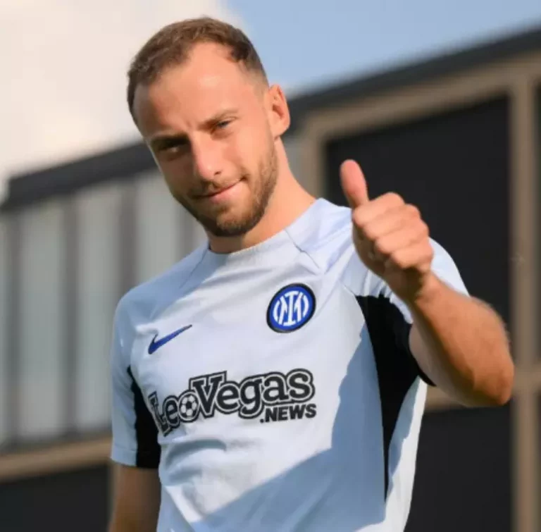 703197722-carlos-augusto